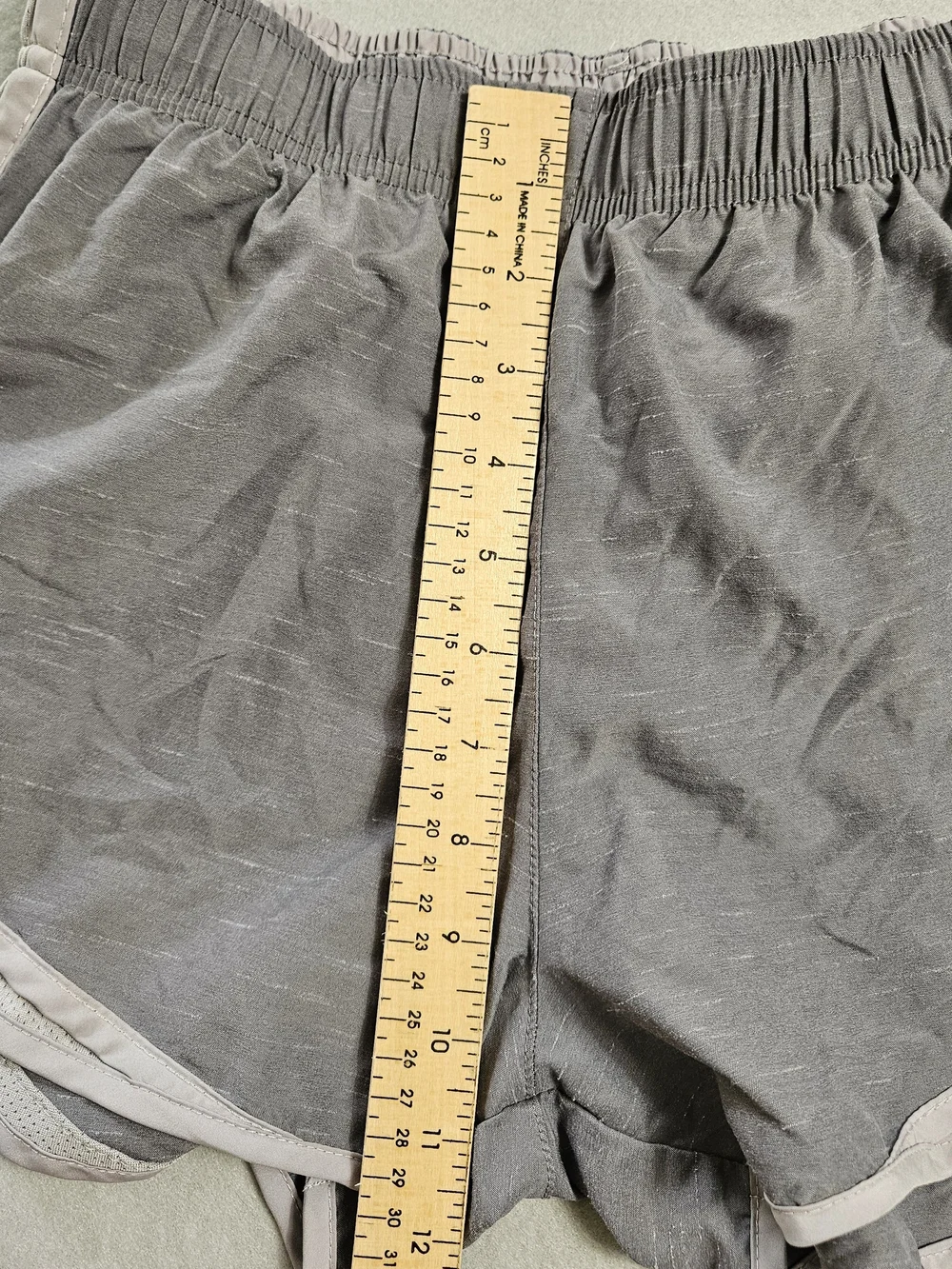 Nike Gray Dri-FIT Tempo Athletic Running Shorts Small